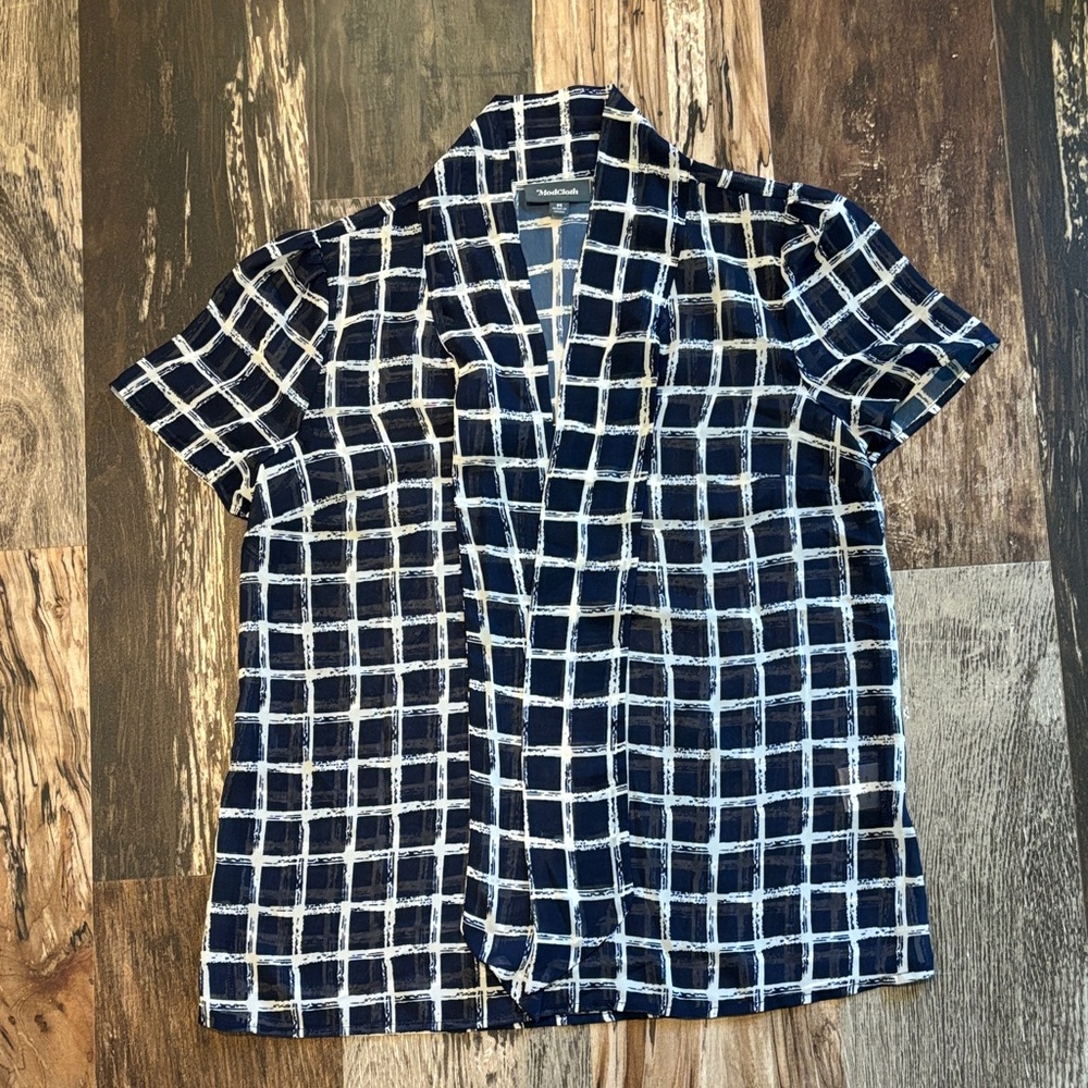Modcloth Tie-front blouse